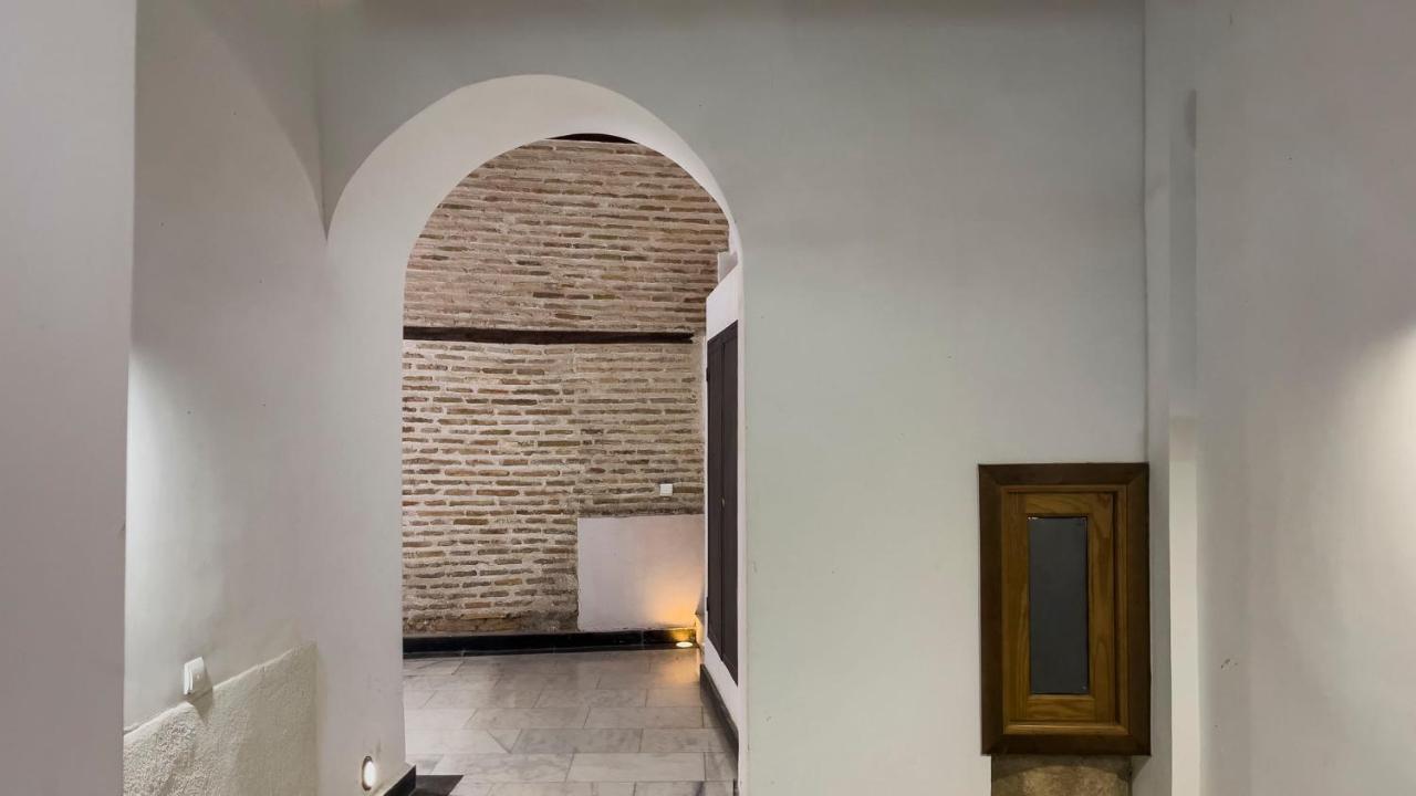 El Patio Del Regidor - Apartamentos Aloha Toledo Bagian luar foto