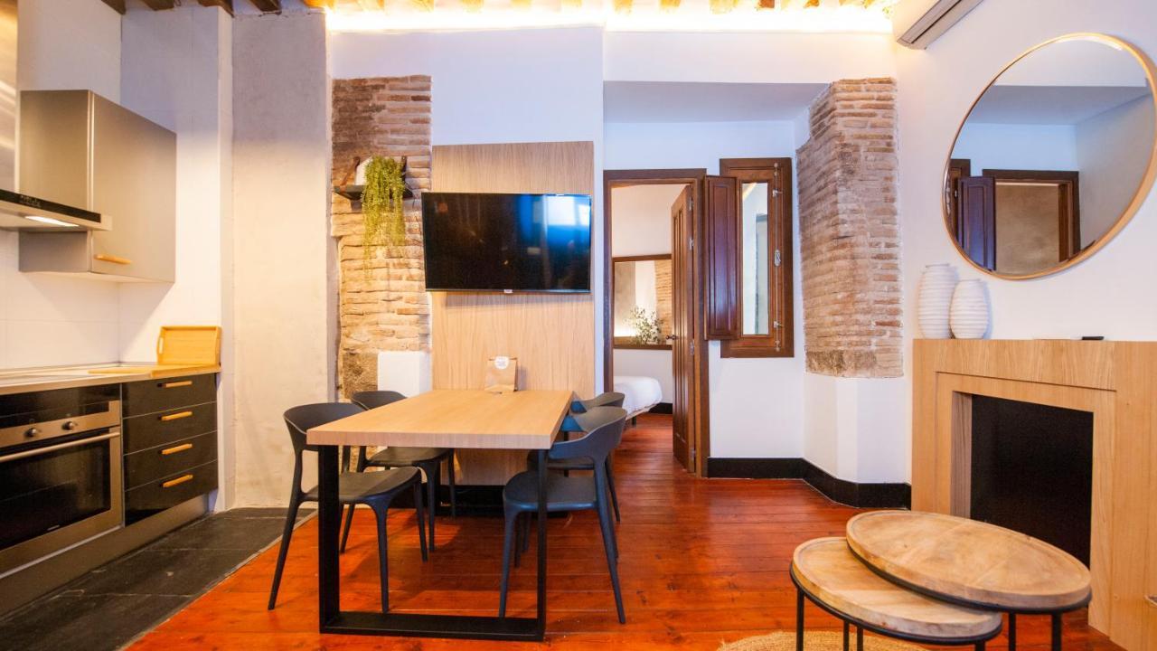 El Patio Del Regidor - Apartamentos Aloha Toledo Bagian luar foto